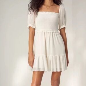 Aritzia Wilfred Laken Dress Cottage Core Puff Sleeve Ruffle Bridal Medium